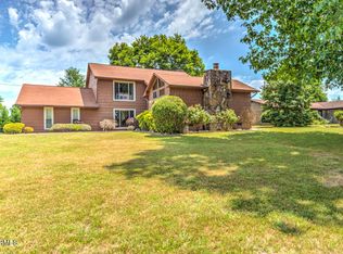 732 Montvue Ave, Kingston, TN 37763