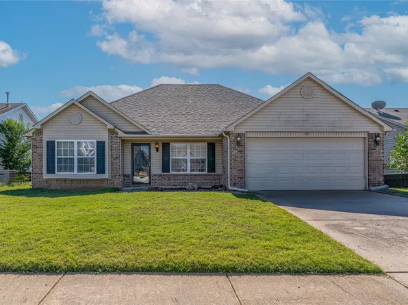 18 E Falcon Dr, Sapulpa, OK 74066