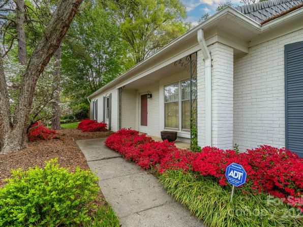 6815 Old Post Rd, Charlotte, NC 28212