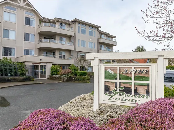 3700 Carey Rd #306, Saanich, BC V8Z 4C2
