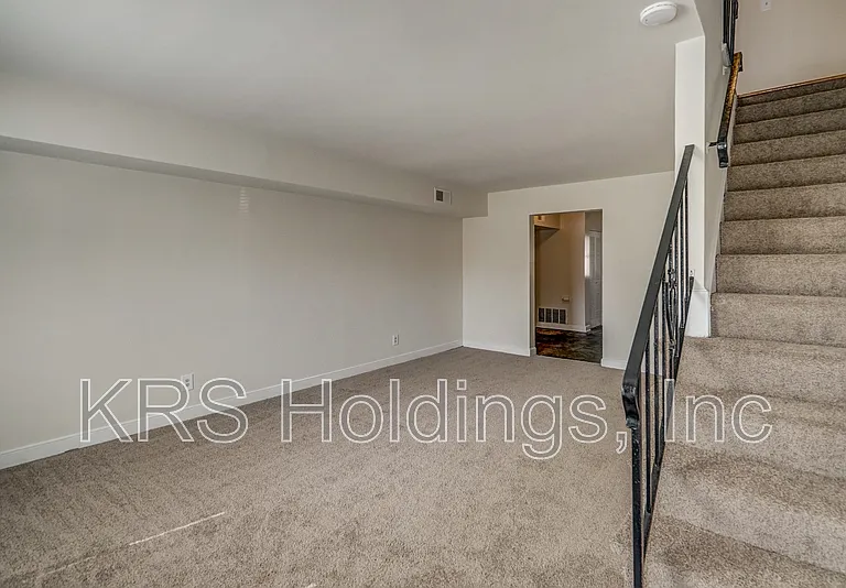 2792 Goolsby Ave N — Photo 3