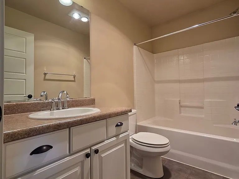 1344 Sinclair Dr — Photo 12