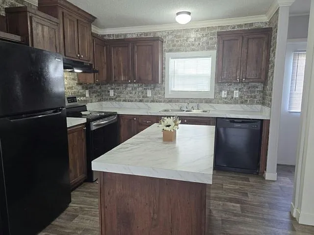 323 Elm Ln #132 — Photo 5