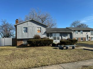 17126 Orchard Ln, Country Club Hills, IL 60478