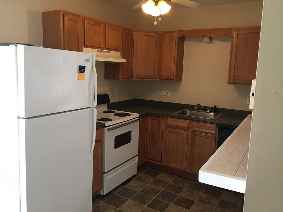 1st image of 9 Union St Floor 2