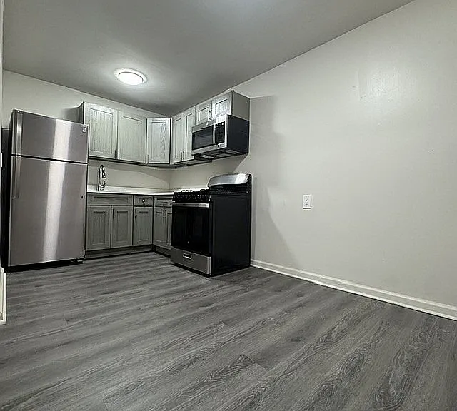 35 1F Kitchen Pic 1