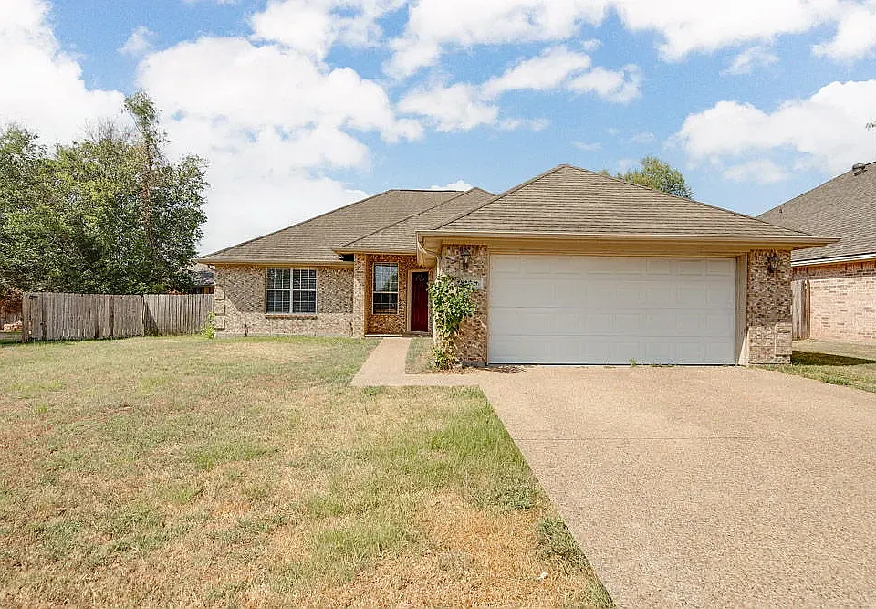 3526 Farah Dr