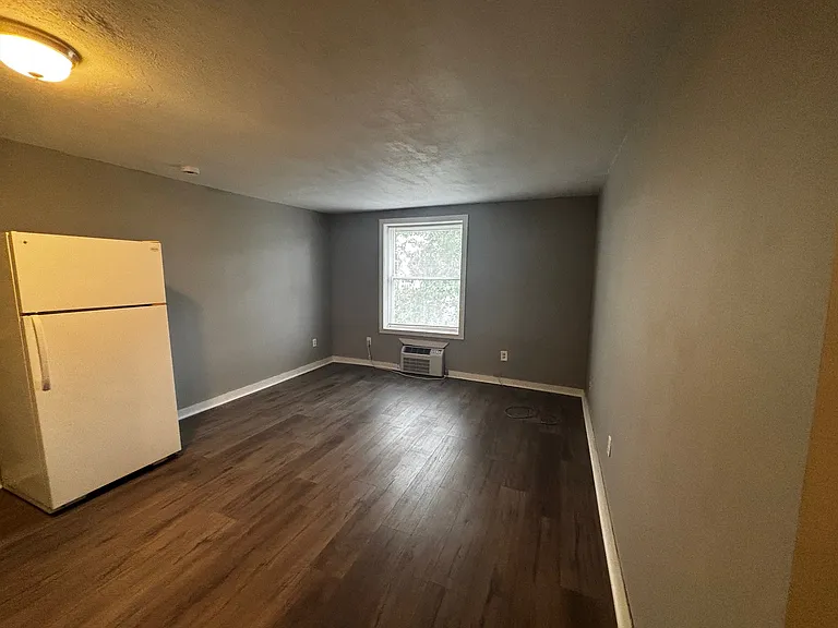 101 N 12th St #305 — Photo 2