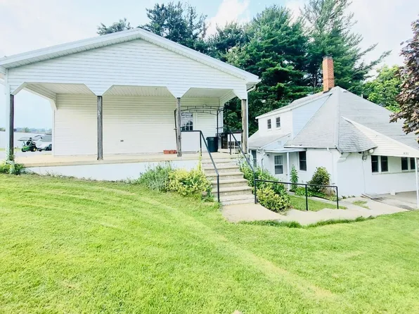 213 Saint Elizabeth St, Loretto, PA 15940