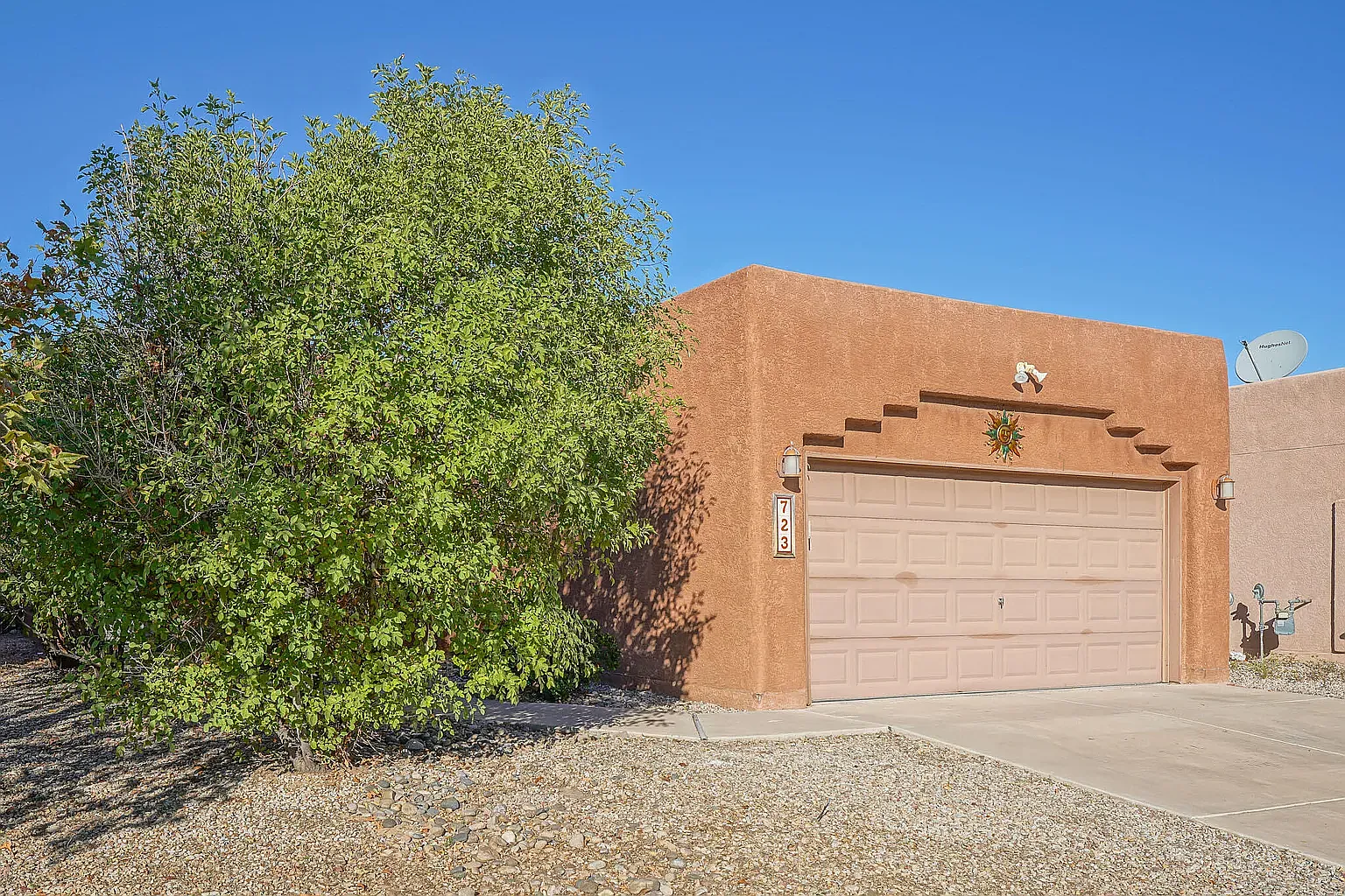 4 bed, 1479 sqft, $2,250 — Photo 2