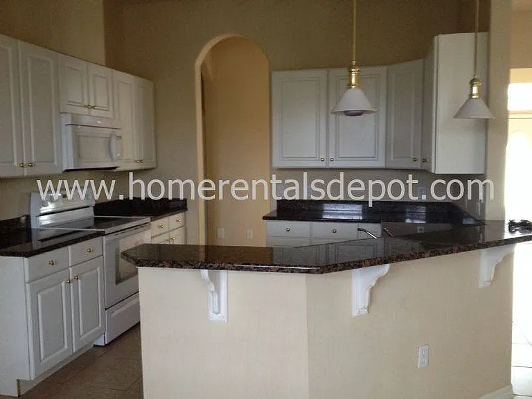 6003 Renaissance Ct — Photo 5