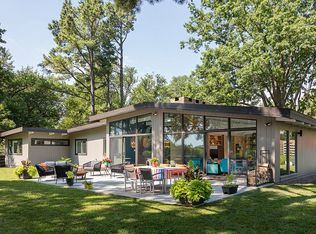 5845 Windsor Dr, Fairway, KS 66205