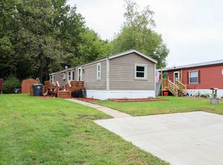 5322 Sandpiper Ln, La Crosse, WI 54601
