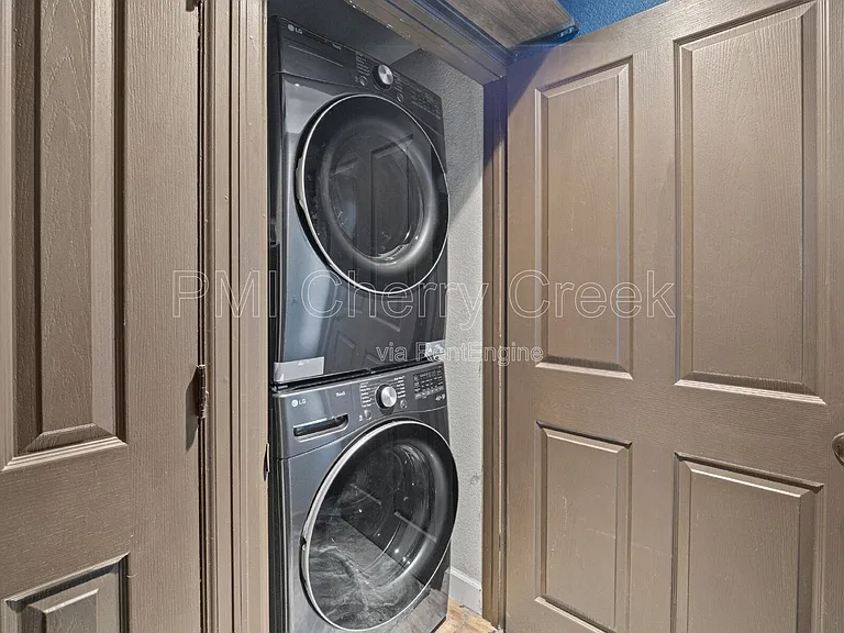 3419 Decatur St — Photo 15