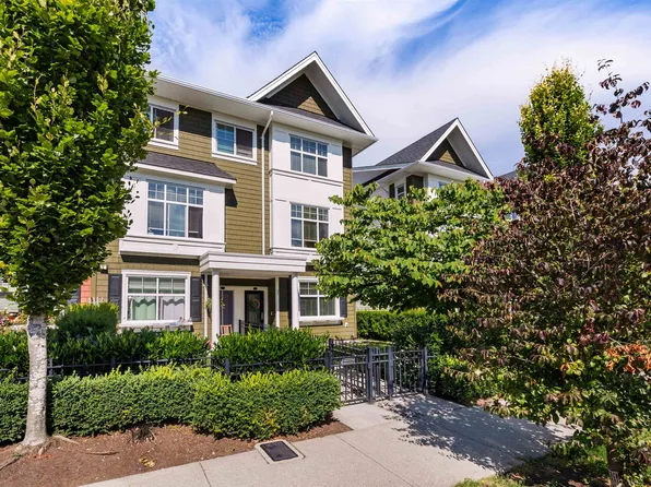 27735 Roundhouse Dr #4, Abbotsford, BC V4X 0A5