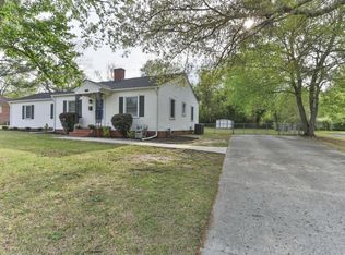 405 Elizabeth Ave, Rockingham, NC 28379
