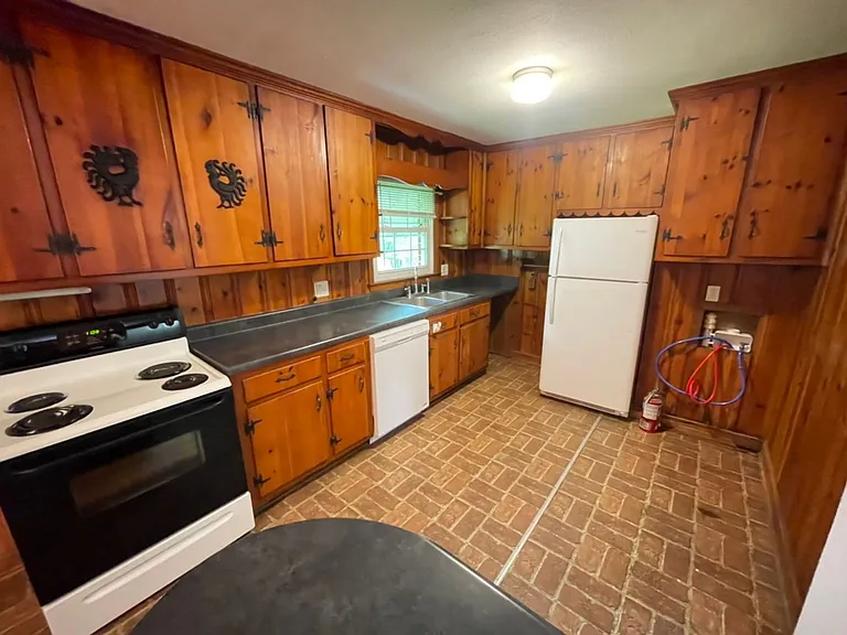 3511 State Highway 751 — Photo 15
