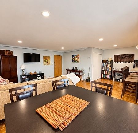 5th image of 208 Anderson St BLDG South #7C