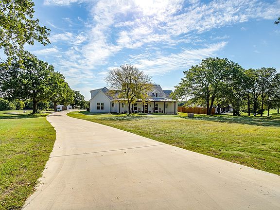 4th image of 629 County Road 3250