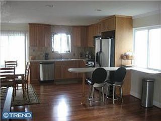 3rd image of 320 Skeet Ave