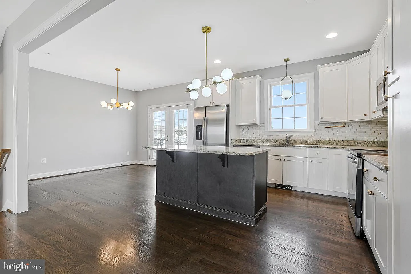 3 bed, 3.5 bath, 2234 sqft, $3,250 — Photo 3
