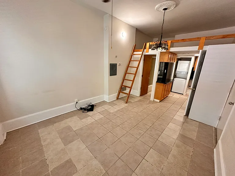 1920 Bainbridge St #1F — Photo 8