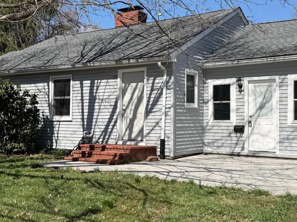 915 E Division St, Dover, DE 19901