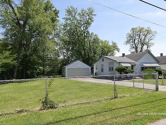4th image of 38141 N 4th Ave