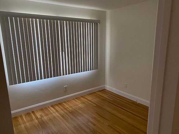 5th image of 6759 Glenroy St