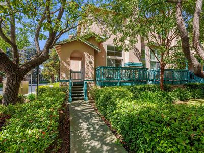 1086 Dolphin Cmn, Fremont, CA, 94536