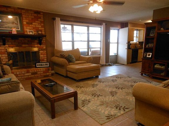 4th image of 5 Clark Dr