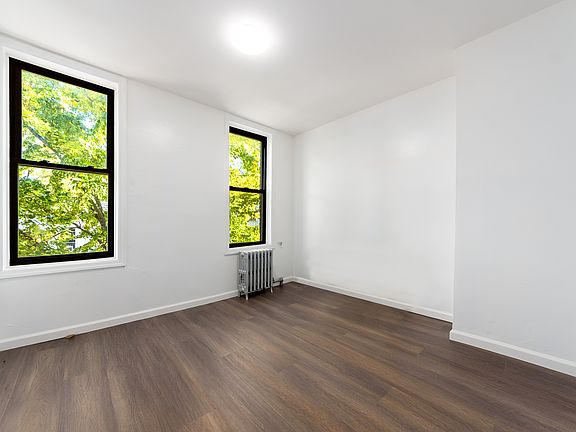 4th image of 25 Park St #3