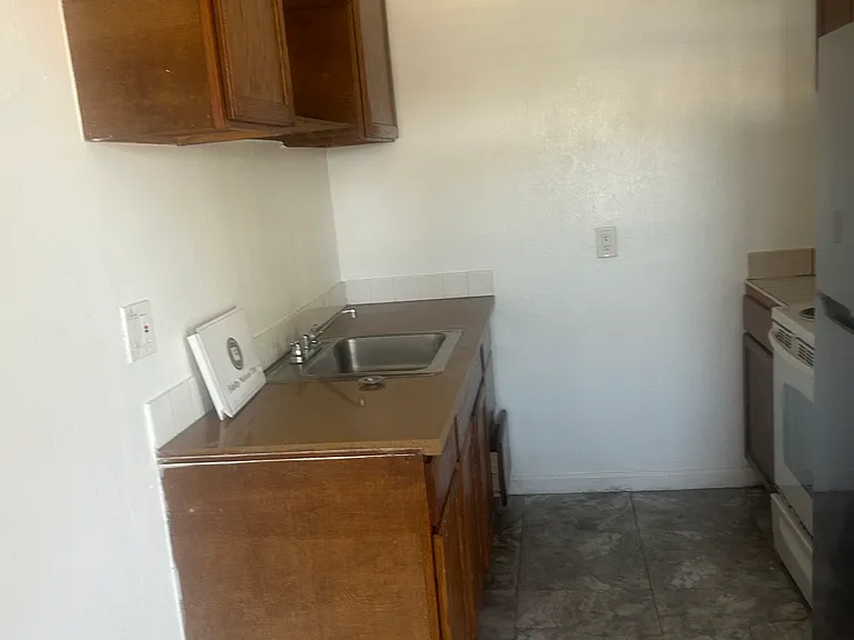 254 Pamela Ave #5 — Photo 5