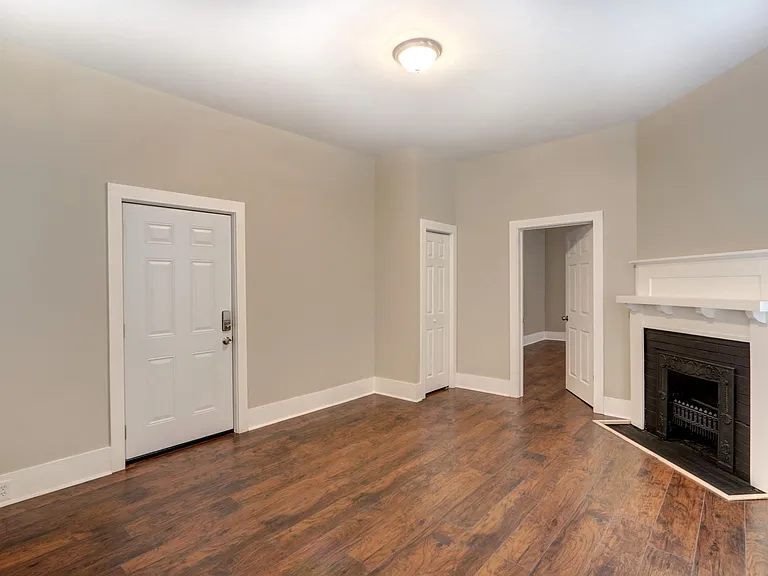 612 W Victory Dr — Photo 6