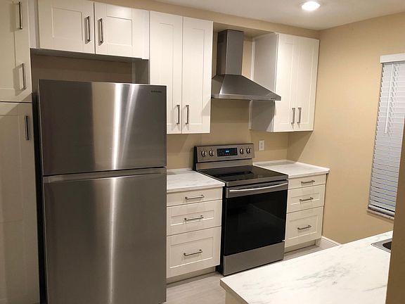 2nd image of 2816 Revere Ct