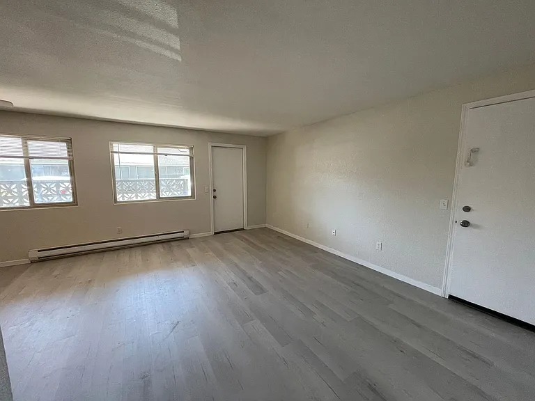 Skandi Villa in Edmonds | Boutique Apartments with Modern Touches | 1 MONTH FREE! — Photo 19