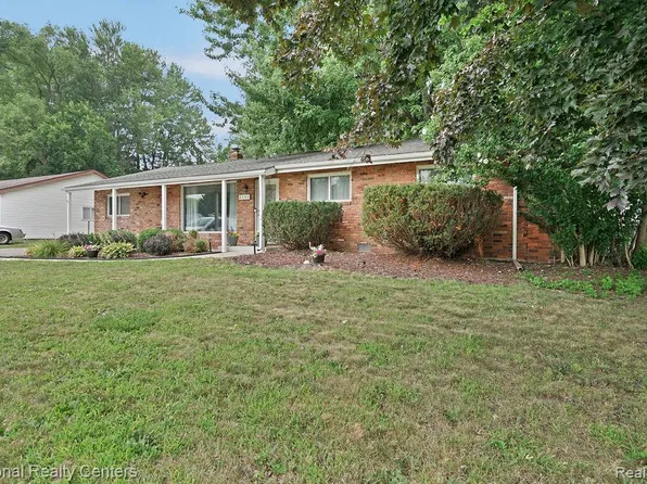 8345-21 Mile Rd, Utica, MI 48316