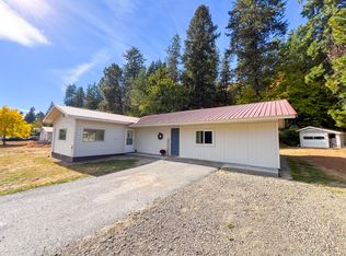 18 Columbia Dr, Kettle Falls, WA 99141