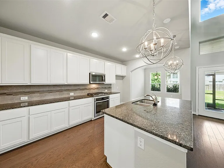 2072 Brookmont Dr — Photo 13
