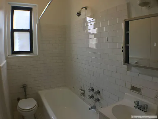 Rented by Sovereign Realty NYC | media 28