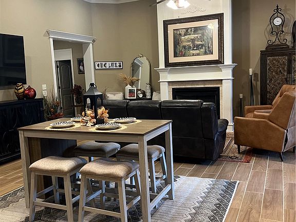 5th image of 3450 Pasofino Loop