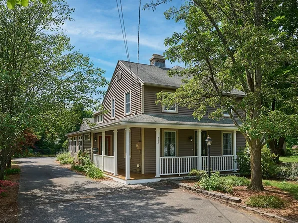236 N Maple St, Northampton, MA 01062