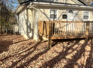 207 Allen Dr, South Charleston, WV 25303