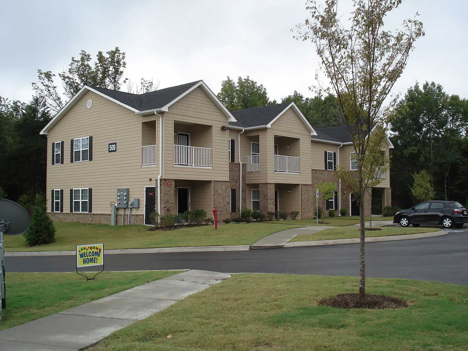 Hickory Ridge Apartments — Photo 4