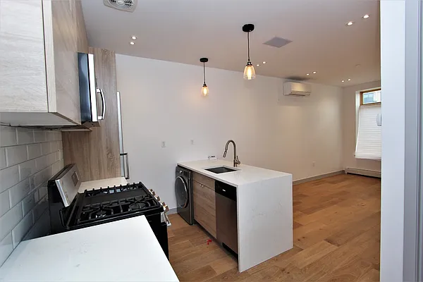 Rented by Brooklyn Rentals NYC | media 16