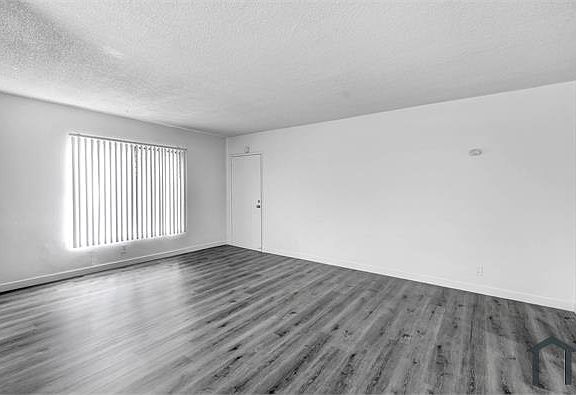 3rd image of 3927 Nicolet Ave APT 1
