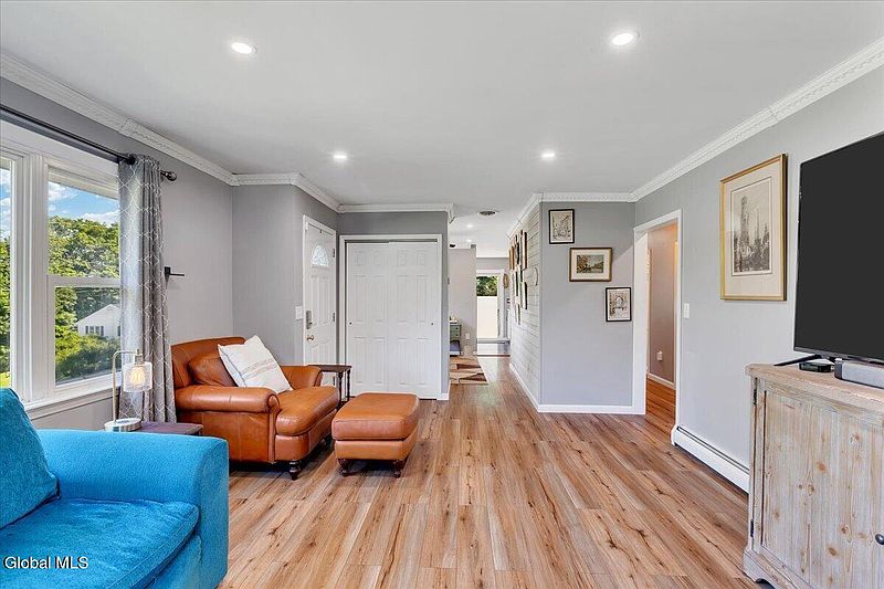 5th image of 45 Garfield Road