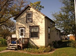 221 S Webster St, Kasota, MN 56050