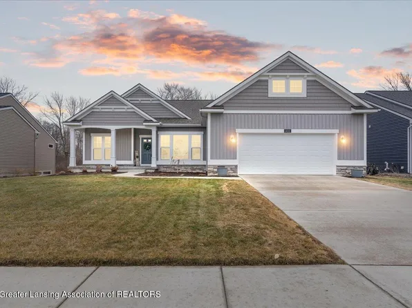 1432 Badlands Dr, Lansing, MI 48917