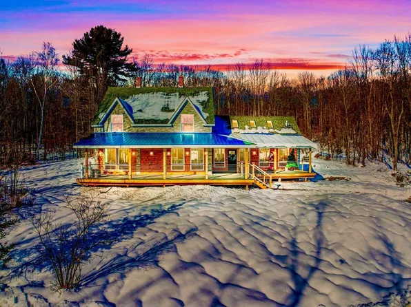 205 Rowe Hill Road, Greenwood, ME 04255